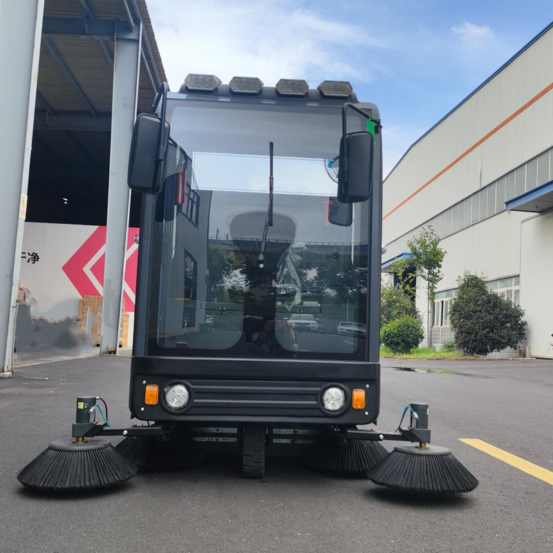 社區使用道路清掃車的作用 社區使用道路清掃車的作用.jpg